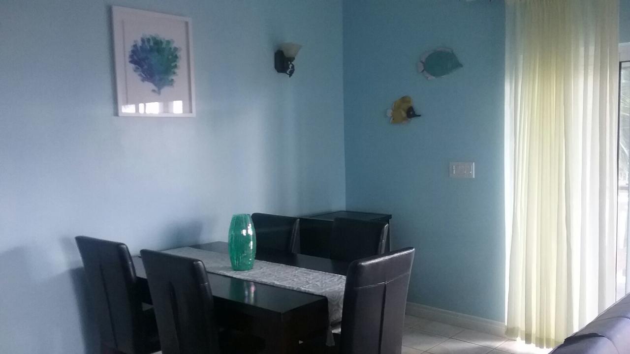 Queen Angel Resort Apartment Providenciales Eksteriør billede